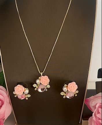 Brazilian gold earrings & necklace set