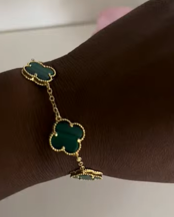 Emerald green clover bracelet