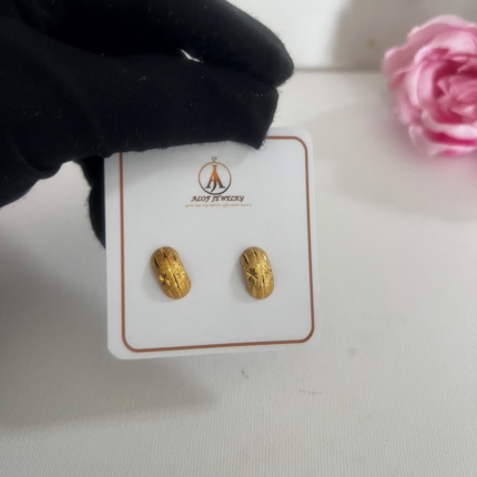 Romania gold brush stud earrings