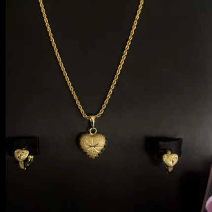 Romania gold earrings & necklace set