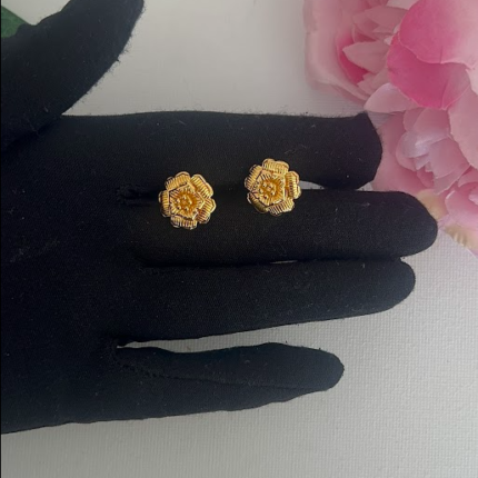 Romania gold stud earrings