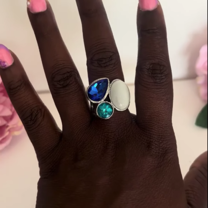 Ring with coloured stones