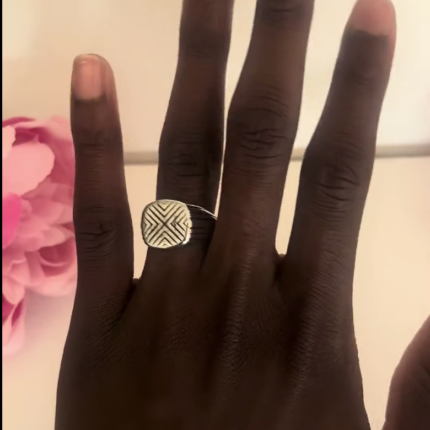 Men's silver ring