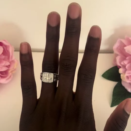 Men's silver ring